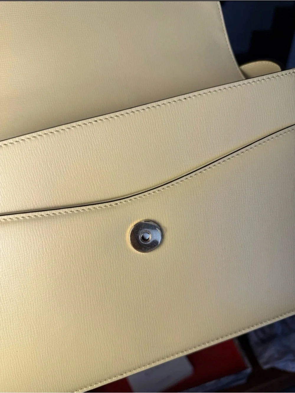 Gucci GG Ring Azalea Butter Yellow Calf Leather Shoulder/Crossbody Bag 589474